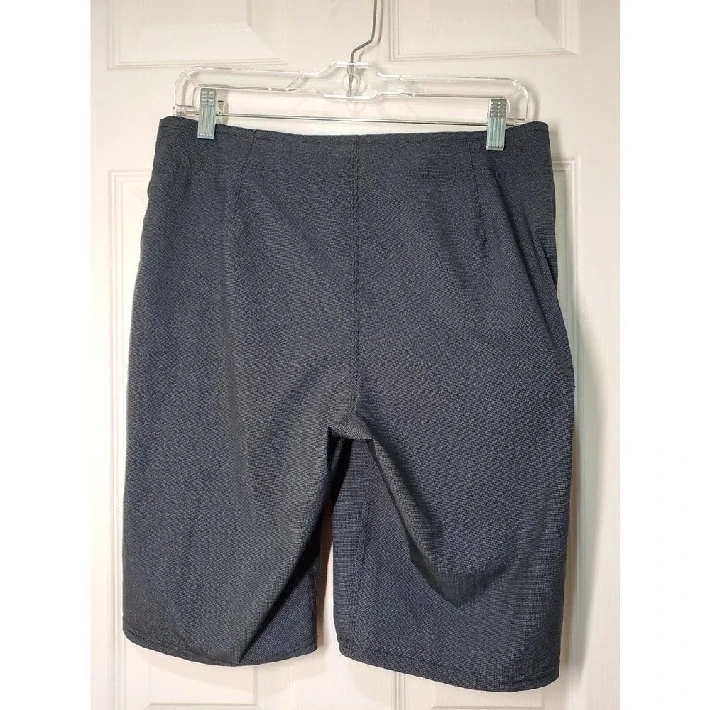 O’Neill Men’s Board Shorts Size 30 Gray Stretch Below Knee 21” NWT